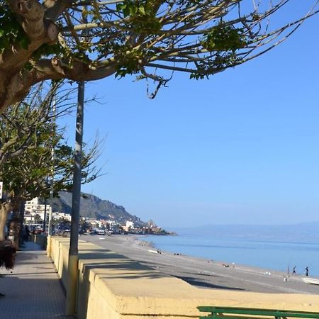 I Tesori Del Mare Bed & Breakfast Letojanni Dış mekan fotoğraf